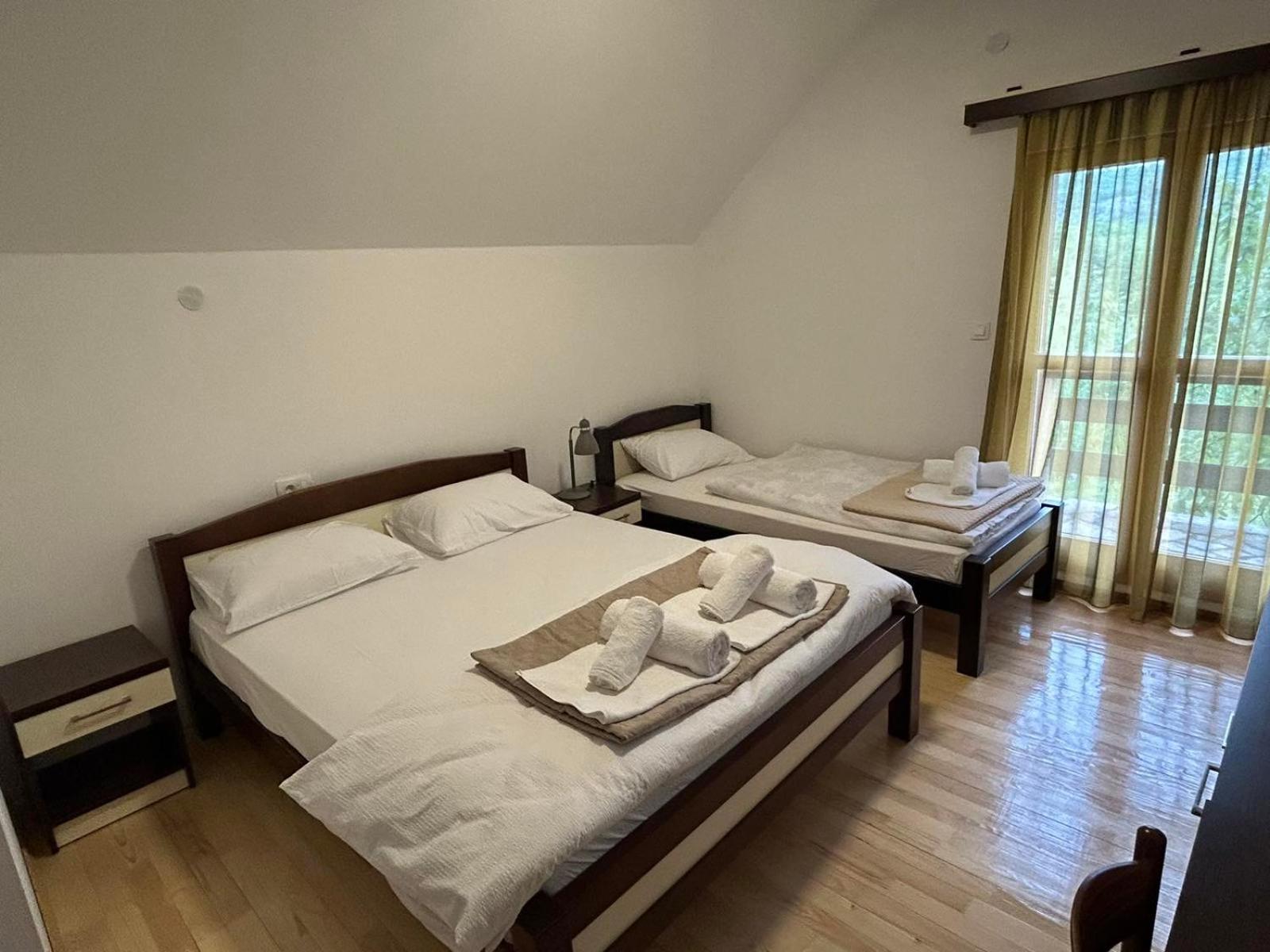 Vignjista Hotel Плужине Екстериор снимка